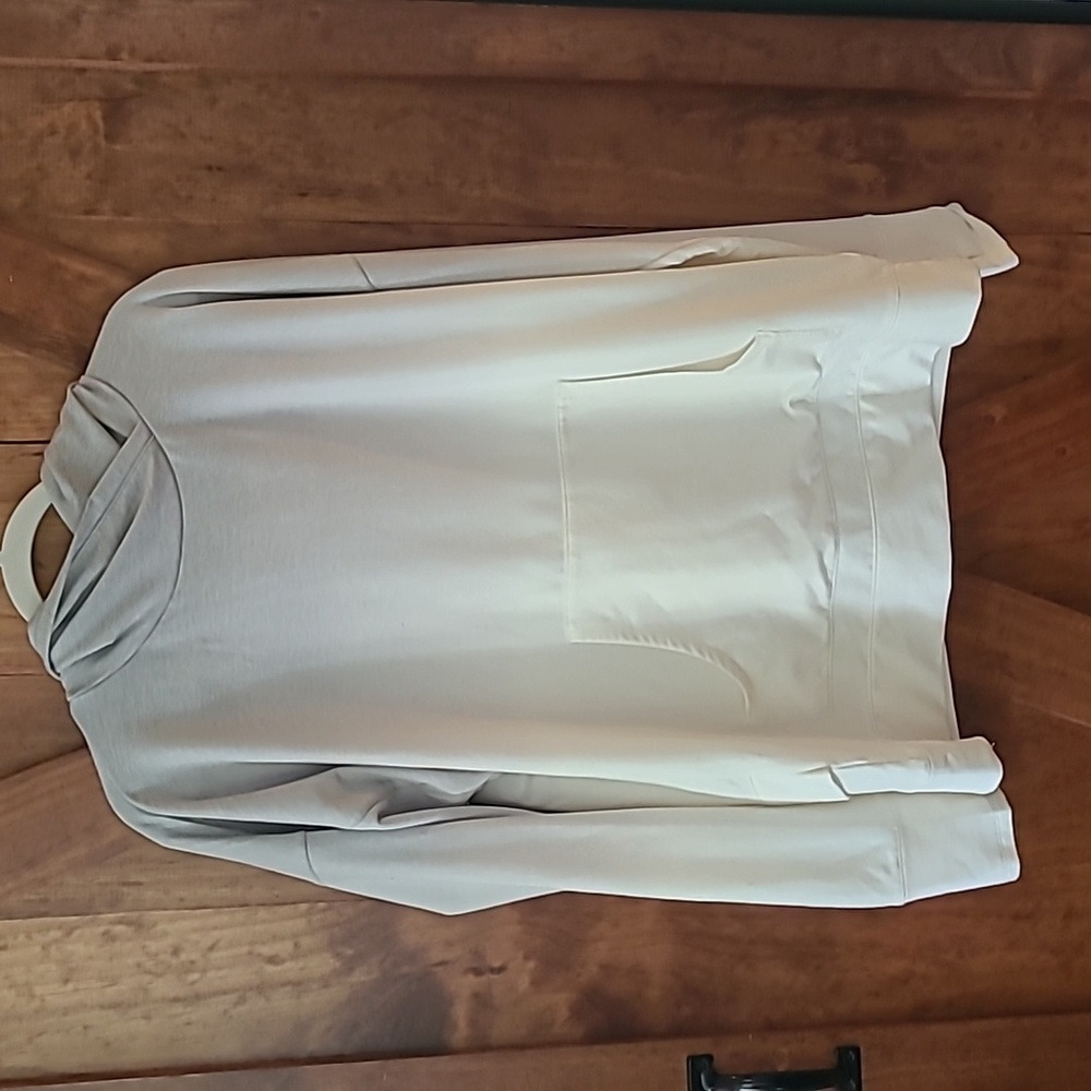 Calia by Carrie Underwood hoodie size large